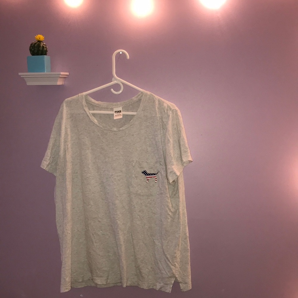 Victoria’s Secret pink American flag T-shirt !🇺🇸